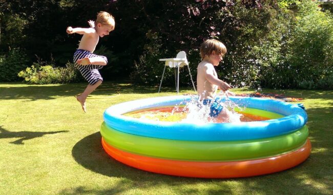 paddling pool baby swimming